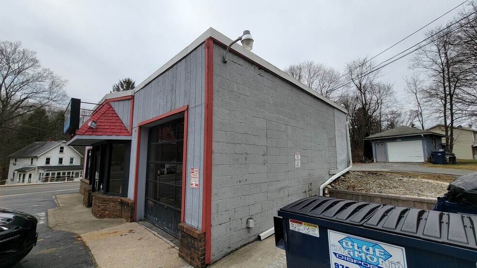 More Photos Of 227 Main St, Newton Storefront Retail Office For Sale