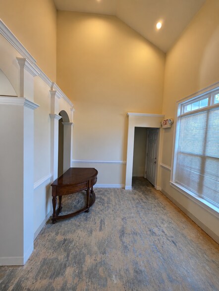 More Photos Of 4180 Providence Rd, Marietta Office For Sale