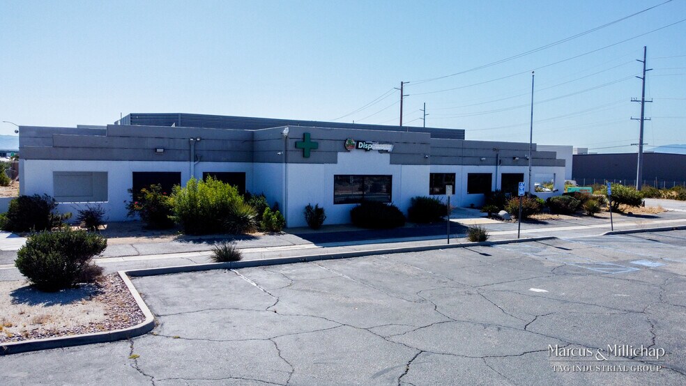 Primary Photo Of 690 W Garnet Ave, Palm Springs Light Distribution For Sale
