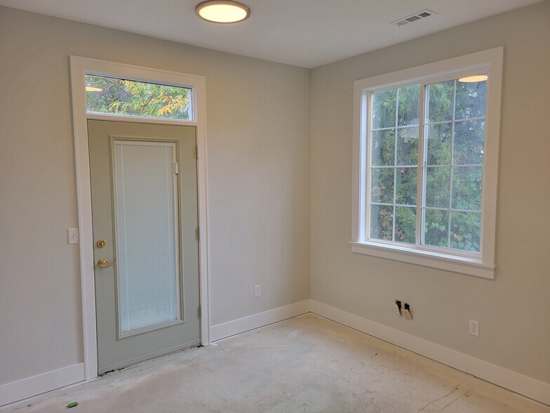 More Photos Of 47 W 9000 S, Sandy Office For Lease