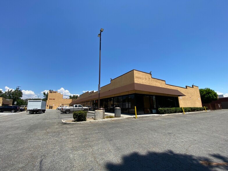 More Photos Of 2085 W Holt Ave, Pomona Unknown For Lease