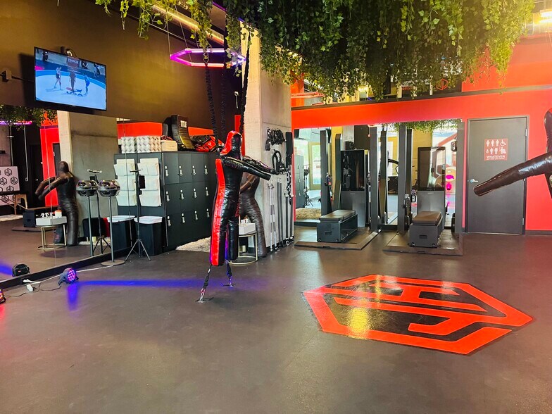 More Photos Of 353 E Bonneville Ave, Las Vegas Apartments For Sale