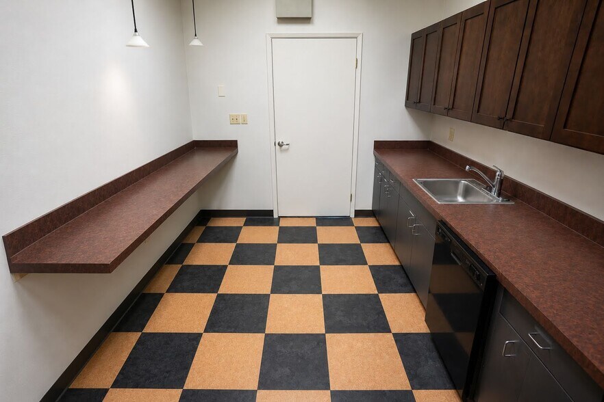 More Photos Of 3400 3rd Ave, Sacramento Office For Lease