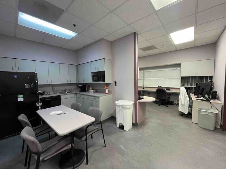 More Photos Of 7500 Hugh Daniel Dr, Birmingham Medical For Lease