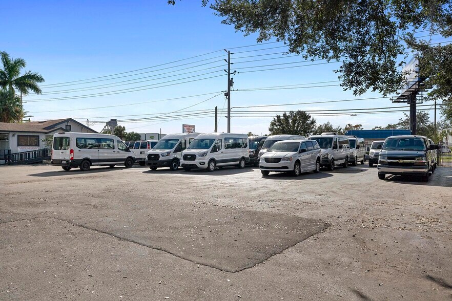 6307 Hansel Ave, Orlando, FL 32809 General Retail For Sale