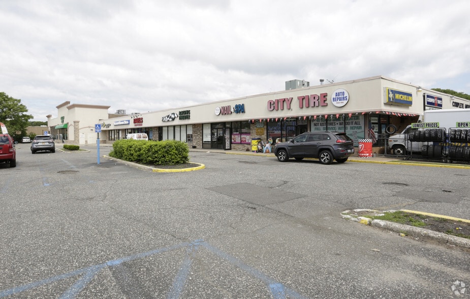 More Photos Of 1929-1953 Middle Country Rd, Centereach Unknown For Lease