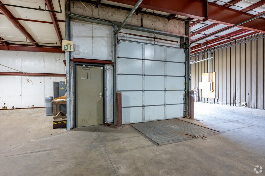 More Photos Of 901 E Maryland St, Indianapolis Manufacturing For Lease