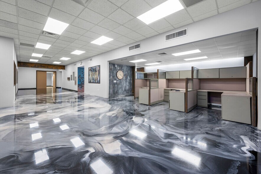 More Photos Of 787 Valley Ct, Grand Junction Office For Lease