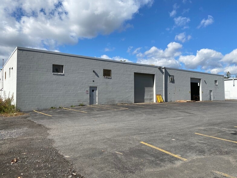 More Photos Of 127 Falso Dr, Mattydale Warehouse For Sale