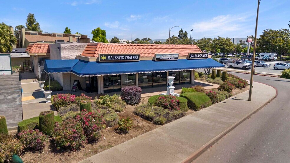 More Photos Of 1123-1125 Luchessi Dr, San Jose Freestanding For Sale