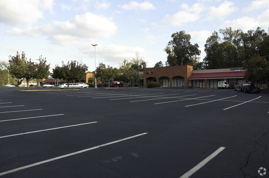 More Photos Of 5495 Old National Hwy, College Park Storefront For Sale