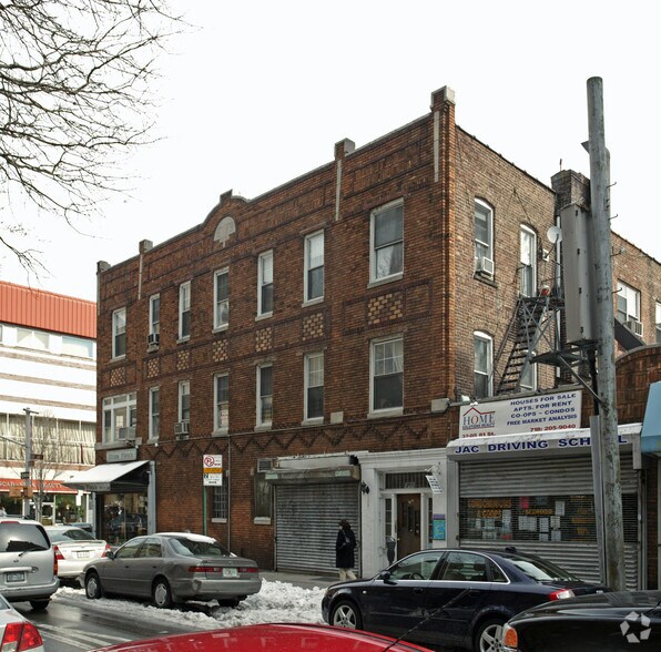 More Photos Of 81-02 37th Ave, Jackson Heights Storefront Retail Residential For Lease