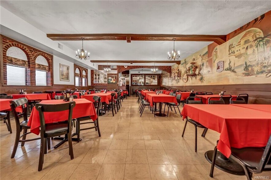 More Photos Of 3019 Pine Ave, Niagara Falls Restaurant For Sale