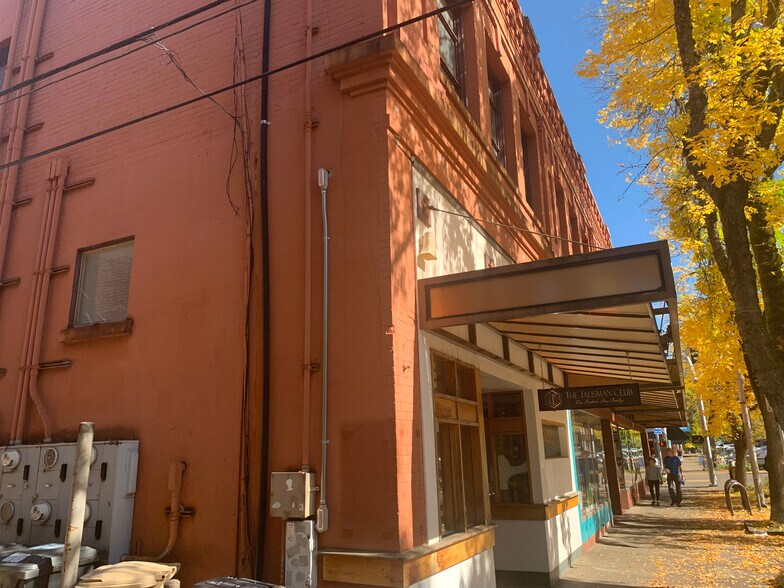More Photos Of 301-311 SW Madison Ave, Corvallis Storefront For Lease