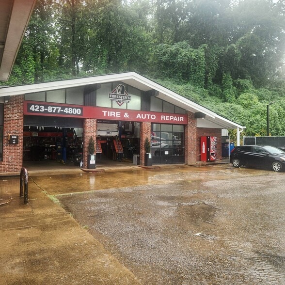 More Photos Of 4004 Hixson Pike, Chattanooga Service Station For Sale