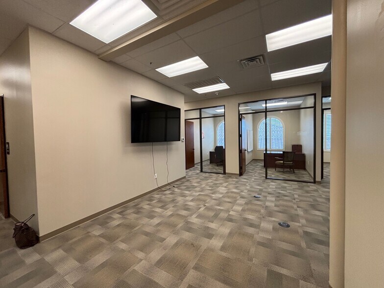 More Photos Of 7709 San Jacinto Pl, Plano Office For Sale
