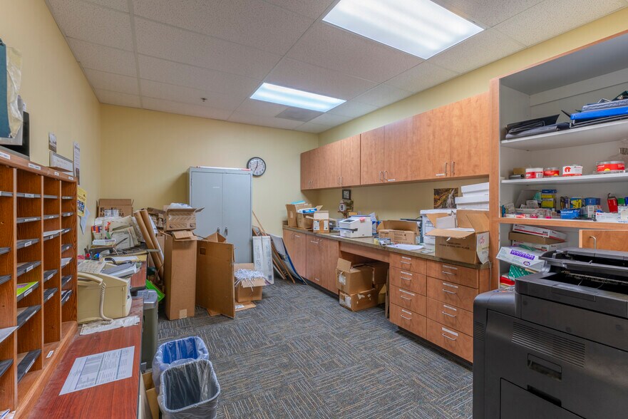 More Photos Of 32330 N Harbor Dr, Fort Bragg Office For Sale