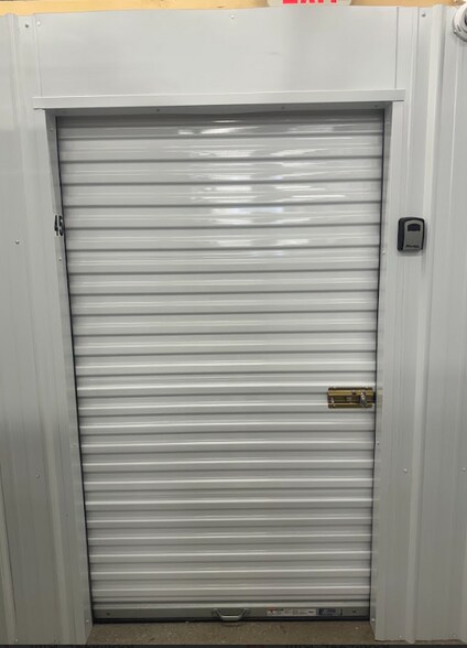 More Photos Of 620 N Morley St, Moberly Self Storage For Sale