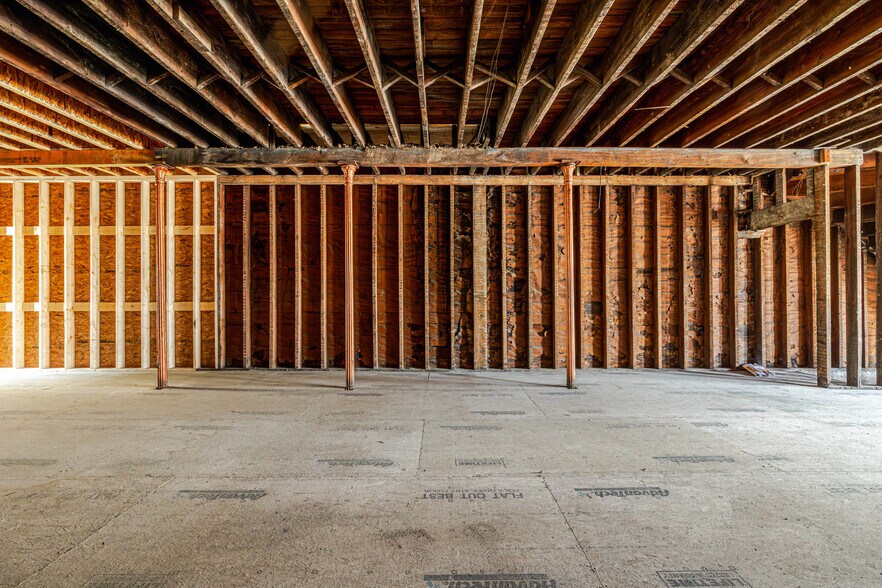 More Photos Of 744 Warren St, Hudson Storefront Retail Residential For Sale