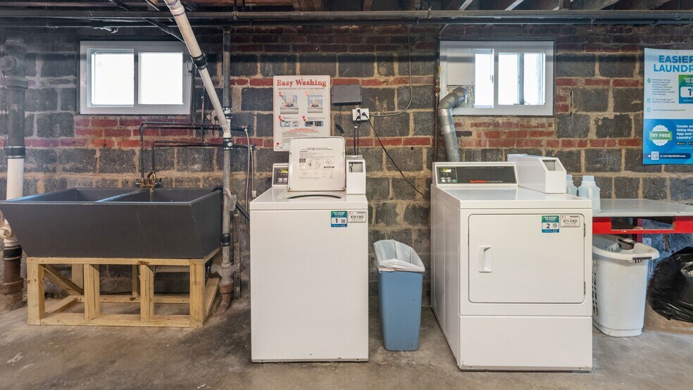 More Photos Of 4482 MacArthur Blvd NW, Washington Apartments For Sale