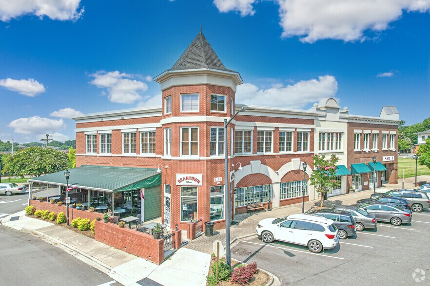 More Photos Of Matthews Station St @ Matthews Station St & Trade St, Matthews Unknown For Lease