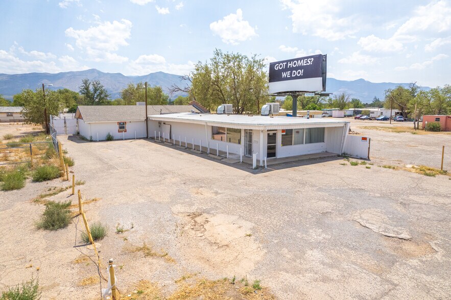 More Photos Of 1640 N White Sands Blvd, Alamogordo General Retail For Sale