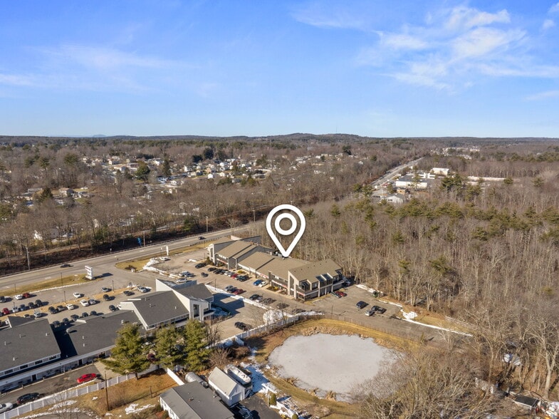 More Photos Of 264 N Broadway, Salem Freestanding For Sale