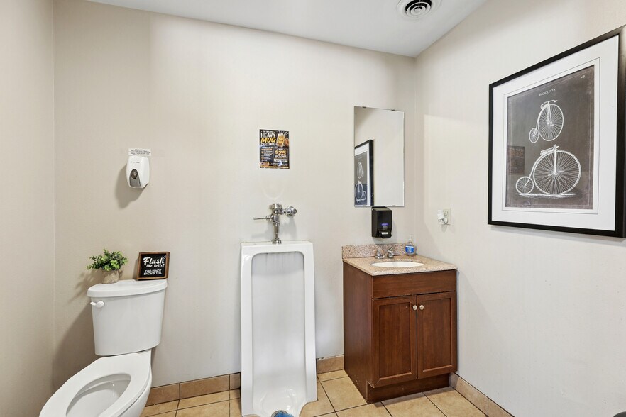 More Photos Of 309 Trail St, La Valle Restaurant For Sale
