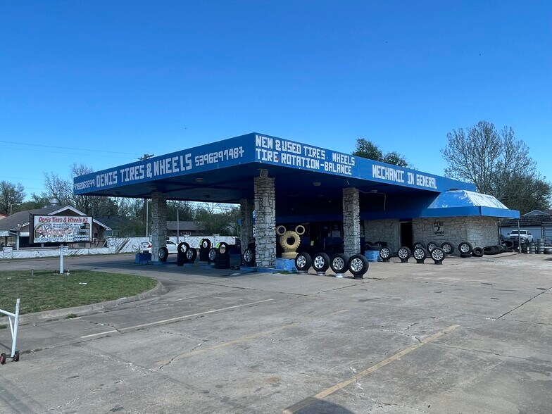 Primary Photo Of 621 S Sheridan Rd, Tulsa Service Station For Sale