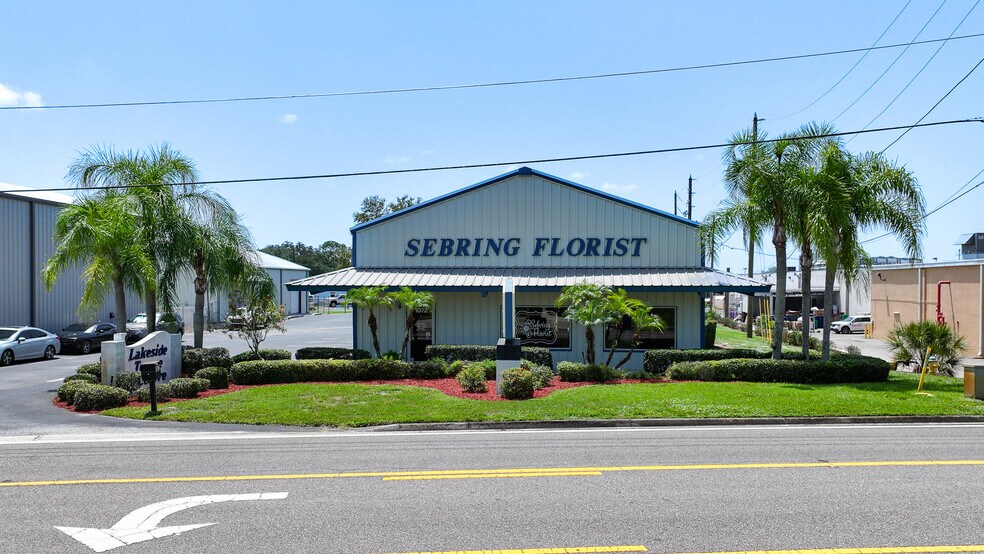 Primary Photo Of 1072 SE Lakeview Dr, Sebring Warehouse For Sale