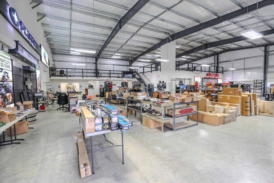 More Photos Of 428 NE Newton Creek Dr, Roseburg Warehouse For Sale