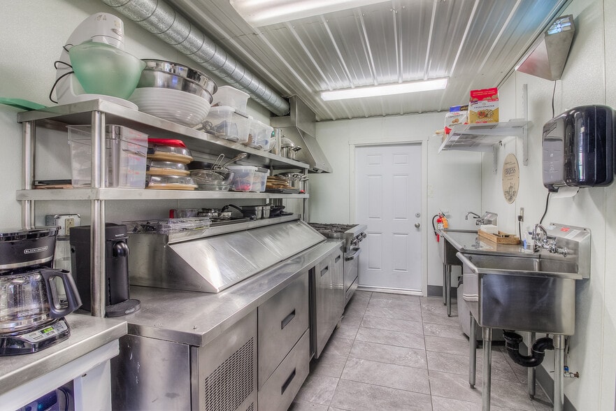More Photos Of 590 Merlot Dr, Prosser Industrial For Sale