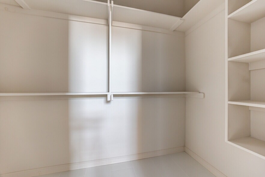 More Photos Of 12001 Rivers Trl, Oklahoma City Specialty For Sale