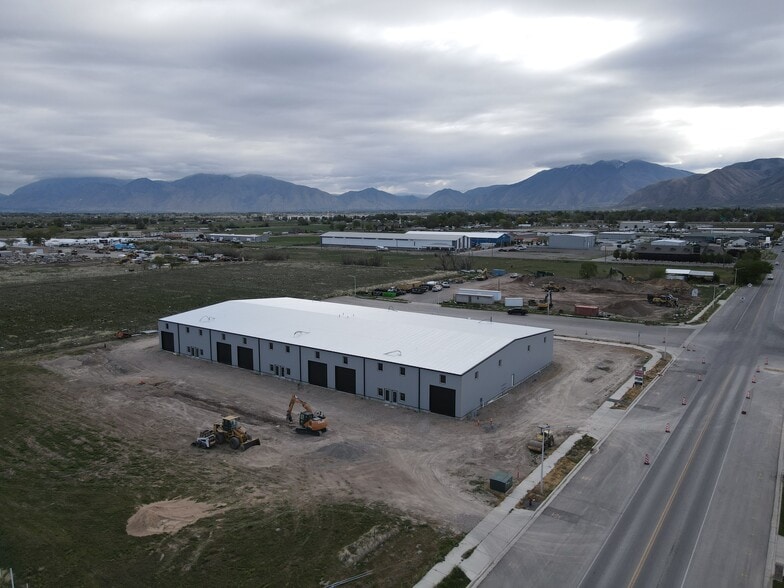 More Photos Of 87 American Way, Payson Industrial For Lease
