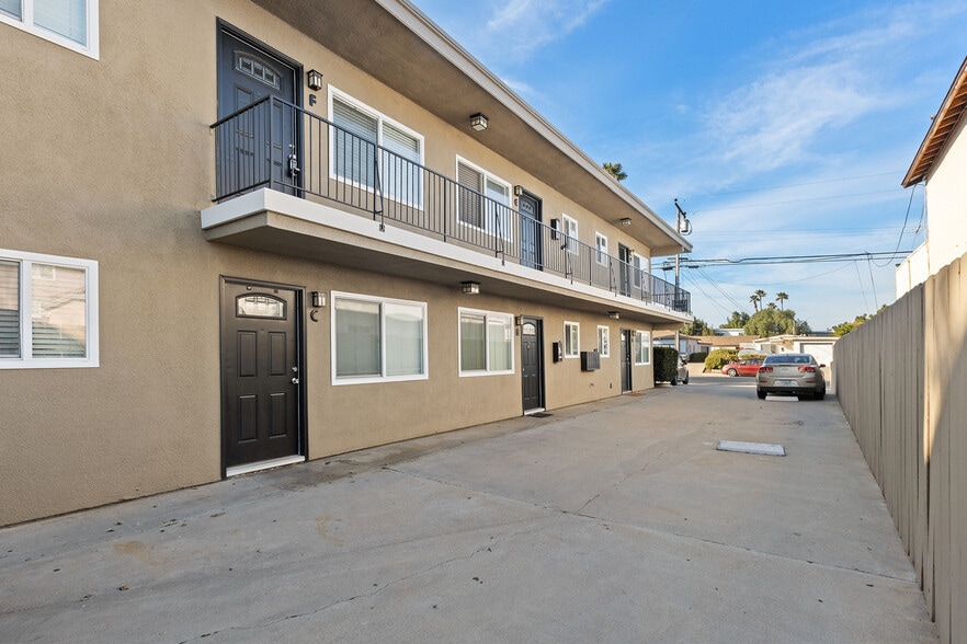More Photos Of 1413 Hemlock Ave, Imperial Beach Apartments For Sale