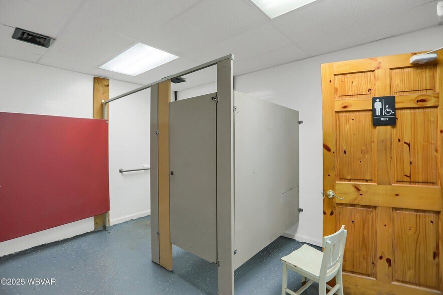 More Photos Of 8265 State Route 405, Milton Freestanding For Sale