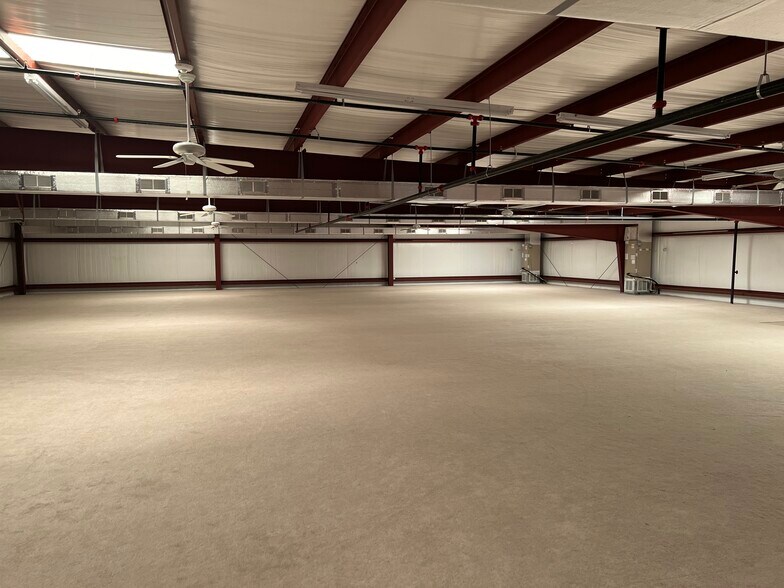 More Photos Of 4388 Sudderth Rd, Buford Warehouse For Sale