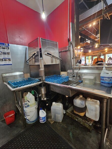 More Photos Of 66-437 Kamehameha Hwy, Haleiwa Storefront Retail Office For Sale