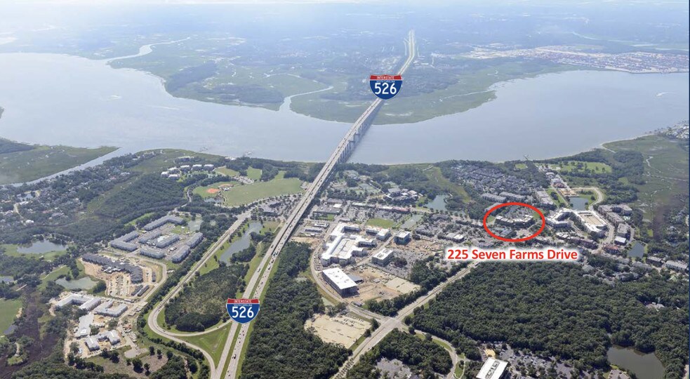 More Photos Of 225 Seven Farms Dr, Daniel Island Office Residential For Lease