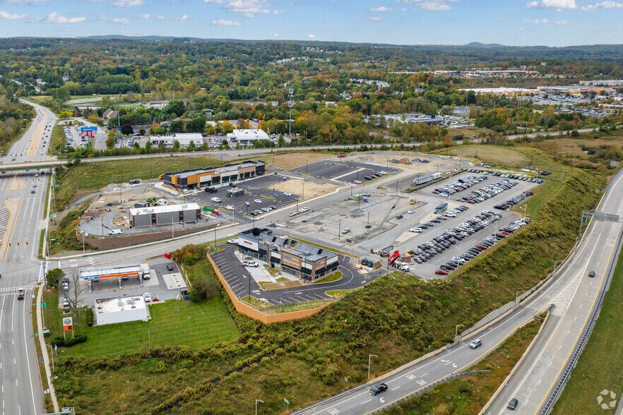 More Photos Of 6 Locey Ln, Harriman Freestanding For Lease