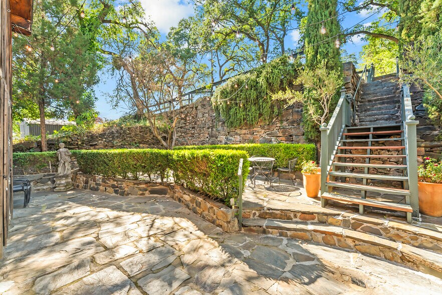 More Photos Of 14202 S State Highway 49, Amador City Hotel For Sale