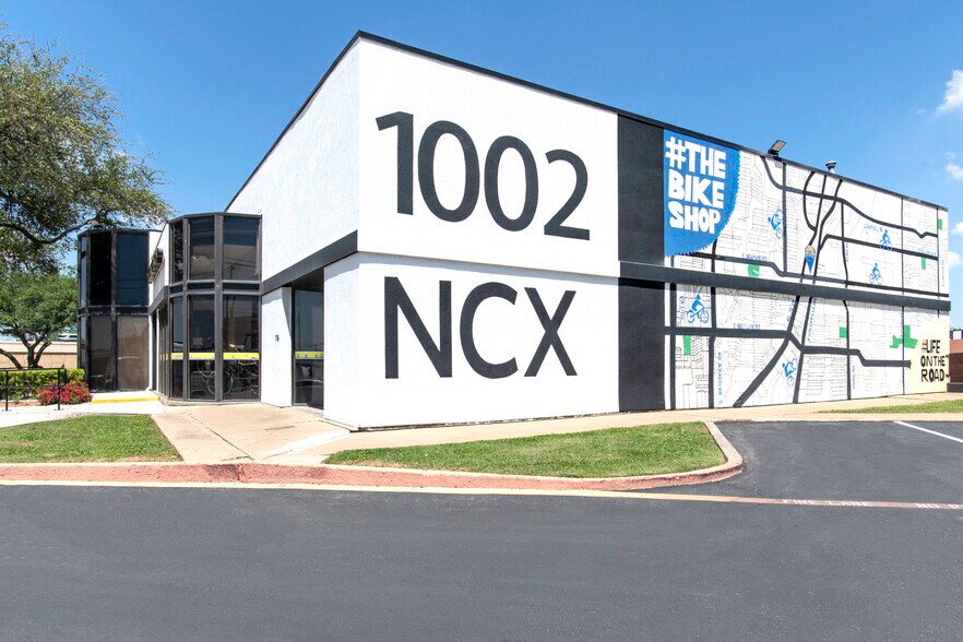 More Photos Of 1002 N Central Expy, Richardson Unknown For Lease