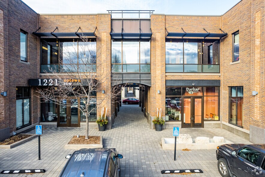 More Photos Of 1221 W Lake St, Minneapolis Storefront Retail Office For Sale