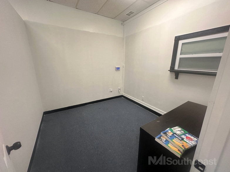 More Photos Of 10000-10040 SE US-1 Hwy, Port Saint Lucie Unknown For Lease