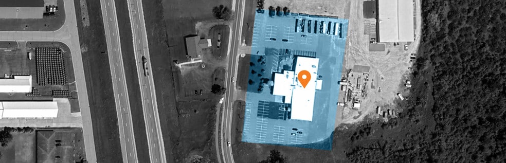 More Photos Of 1233 4th St S, Cannon Falls Freestanding For Lease