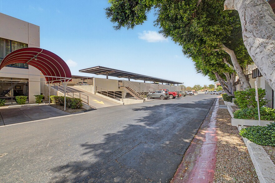 More Photos Of 7220 N 16th St, Phoenix Office For Sale