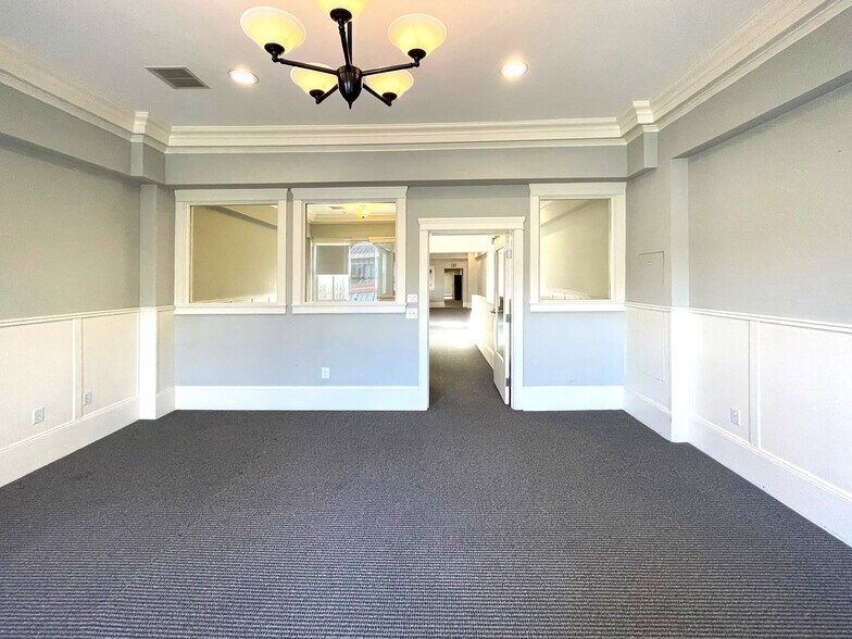 More Photos Of 2014 Shattuck Ave, Berkeley Office For Lease