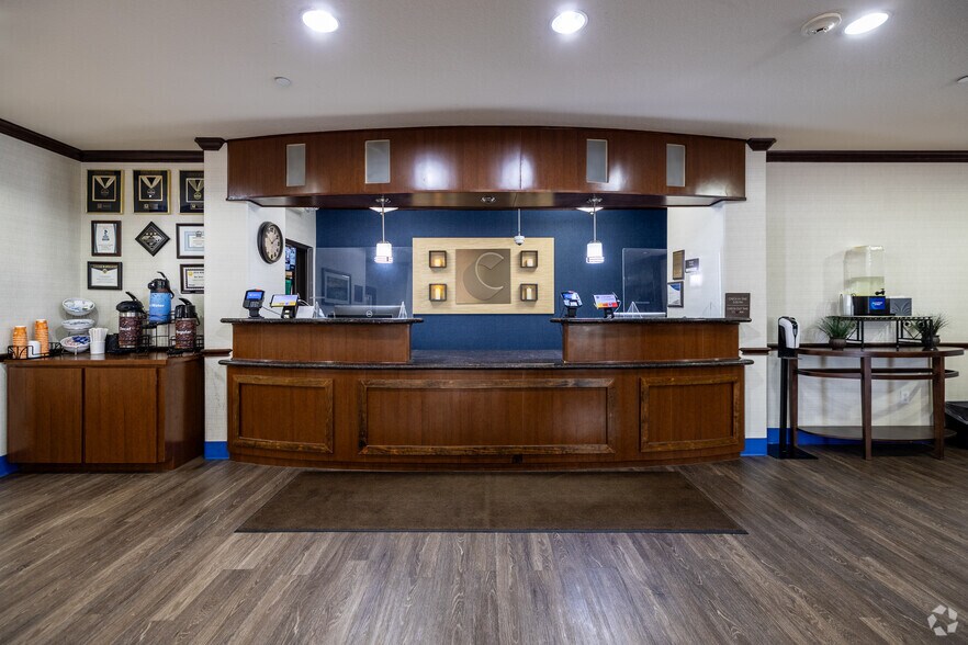 More Photos Of 9345 Highway 6, Navasota Hotel For Sale