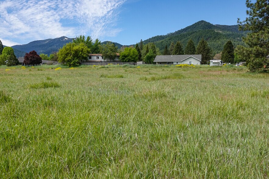 More Photos Of 0 Highway 3, Etna Land For Sale