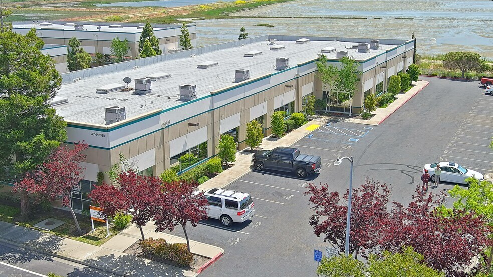 More Photos Of 3330 Arden Rd, Hayward Warehouse For Sale